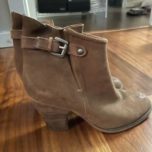 Guess ankle boots